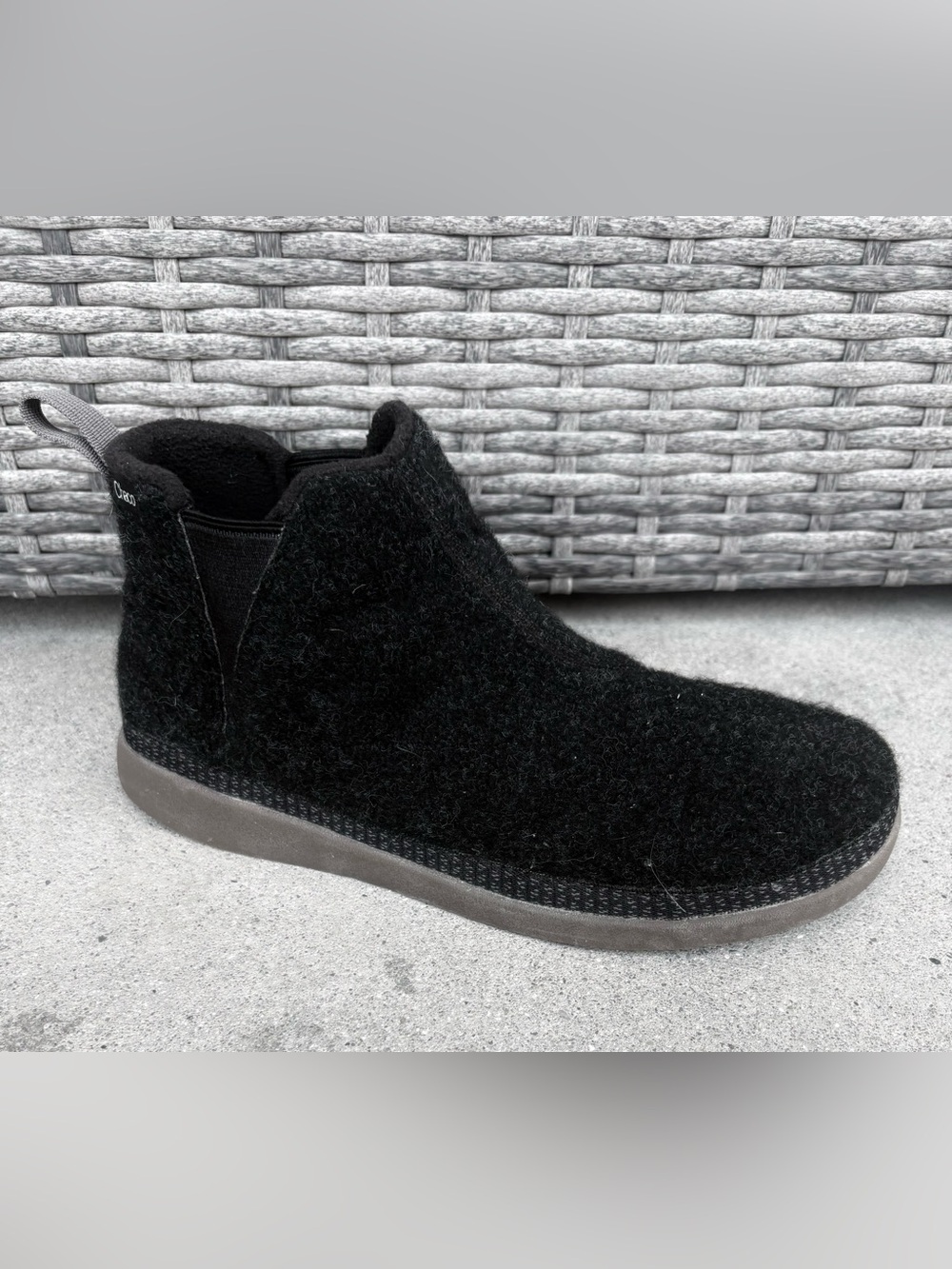 Chaco Revel Chelsea Boot Women’s 9 Black Felt Outdoor Slippers Comfort Shoes
